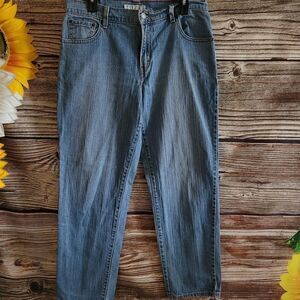 Levi's Women's Relaxed tapered 550 Levi's jeans